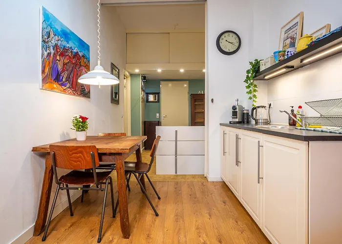 Fully fitted room - 15 min from central station